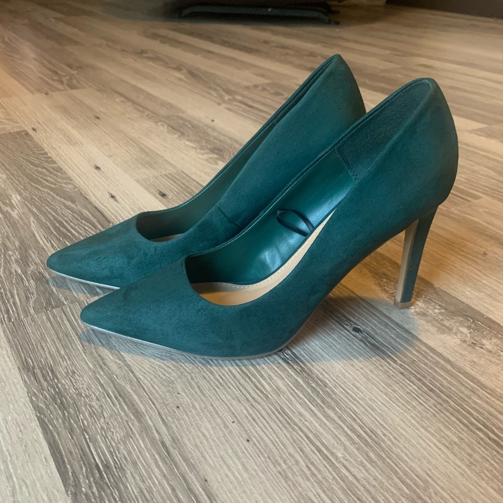 Forever 21 Green Suede Heels